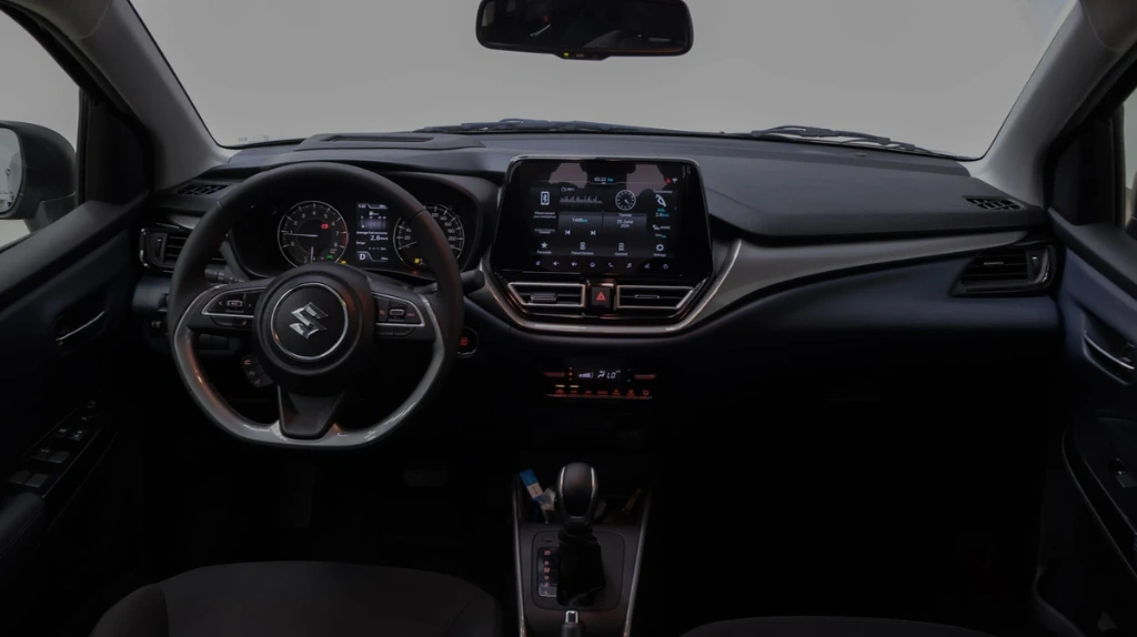 Suzuki Baleno Hover View